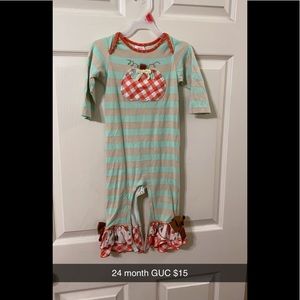 Ricrac and ruffles pumpkin romper